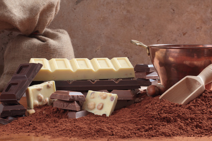cioccolato e cacao composizione su tavolo